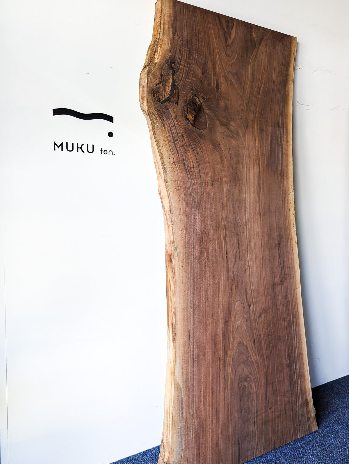 【一枚板】MUKU ten. ｜ブラックウォールナット　W2,100×D760～930×T60mm　BWN-2403