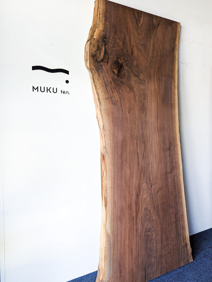 【一枚板】MUKU ten. ｜ブラックウォールナット　W2,100×D760～930×T60mm　BWN-2403