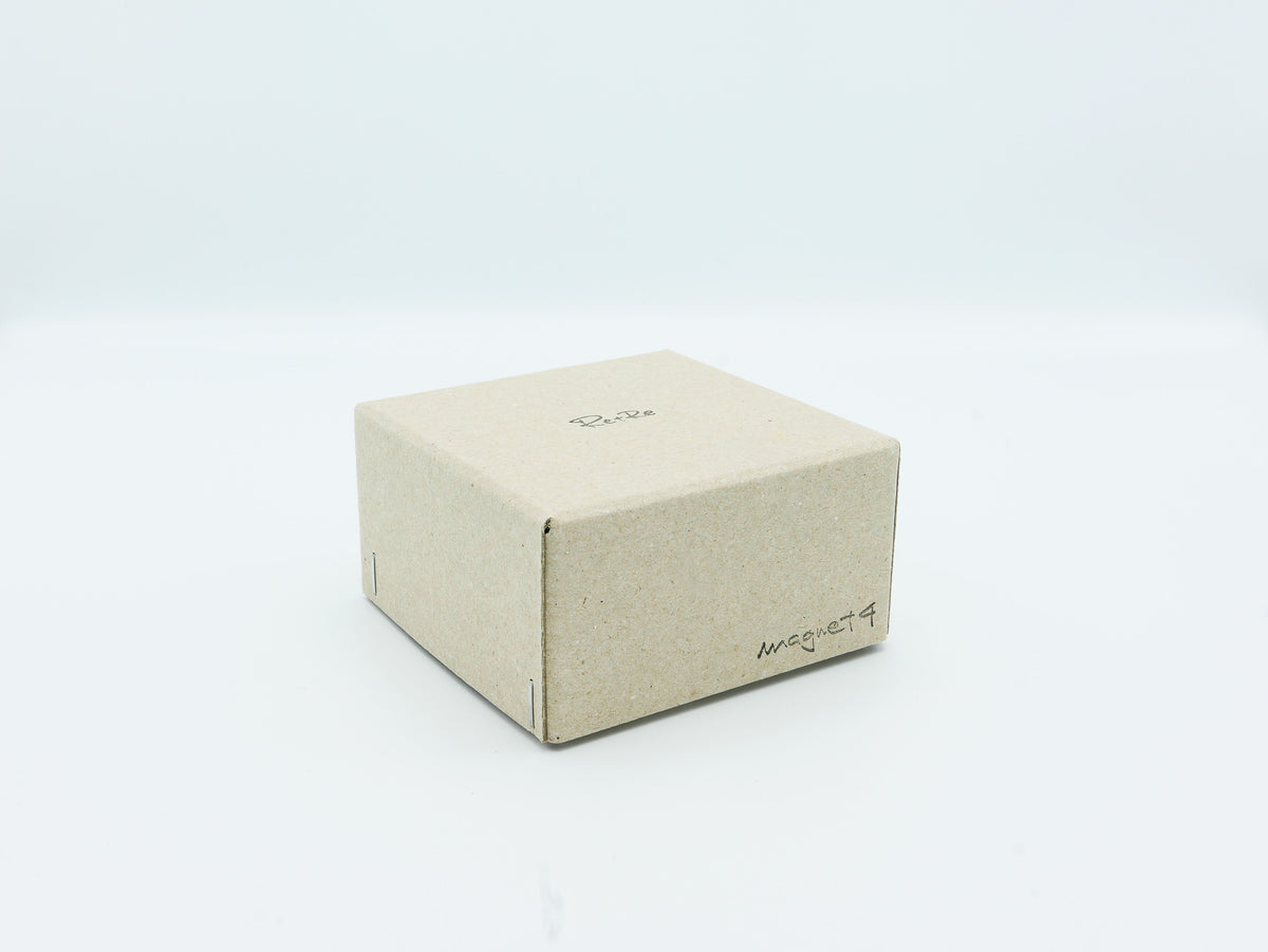 RetRe｜虫喰いのマグネット ４個入り