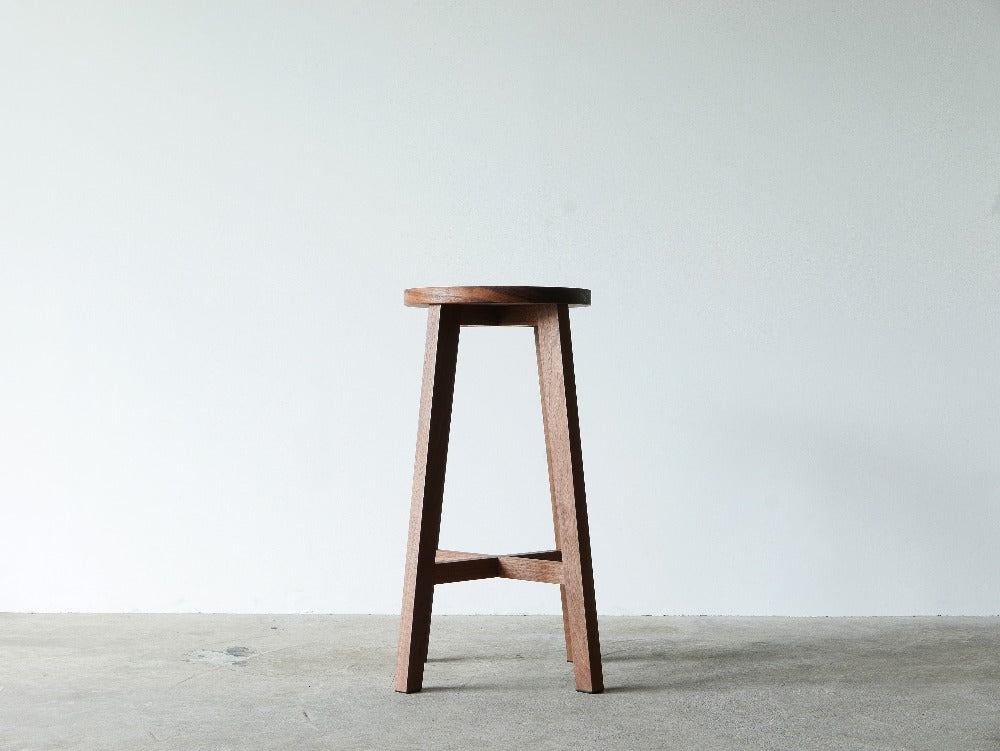 MUKU ten. mini｜「ハシキレ」丸スツール　H60cm　モンキーポッド一枚板〈F〉