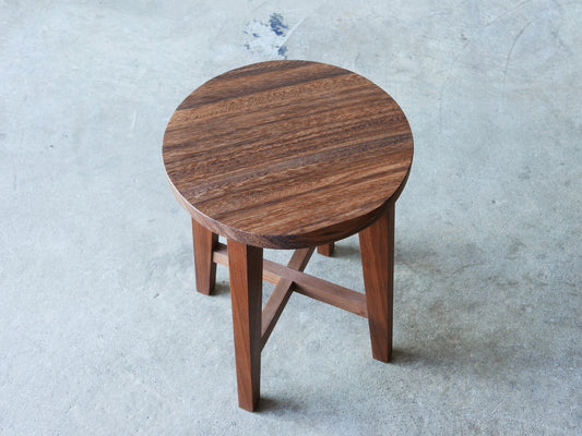 MUKU ten. mini｜「ハシキレ」丸スツール　H44cm　モンキーポッド一枚板〈C〉