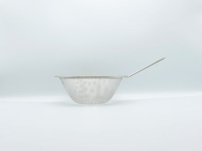 柳宗理｜手付きパンチングストレーナー　16cm　19cm　23cm