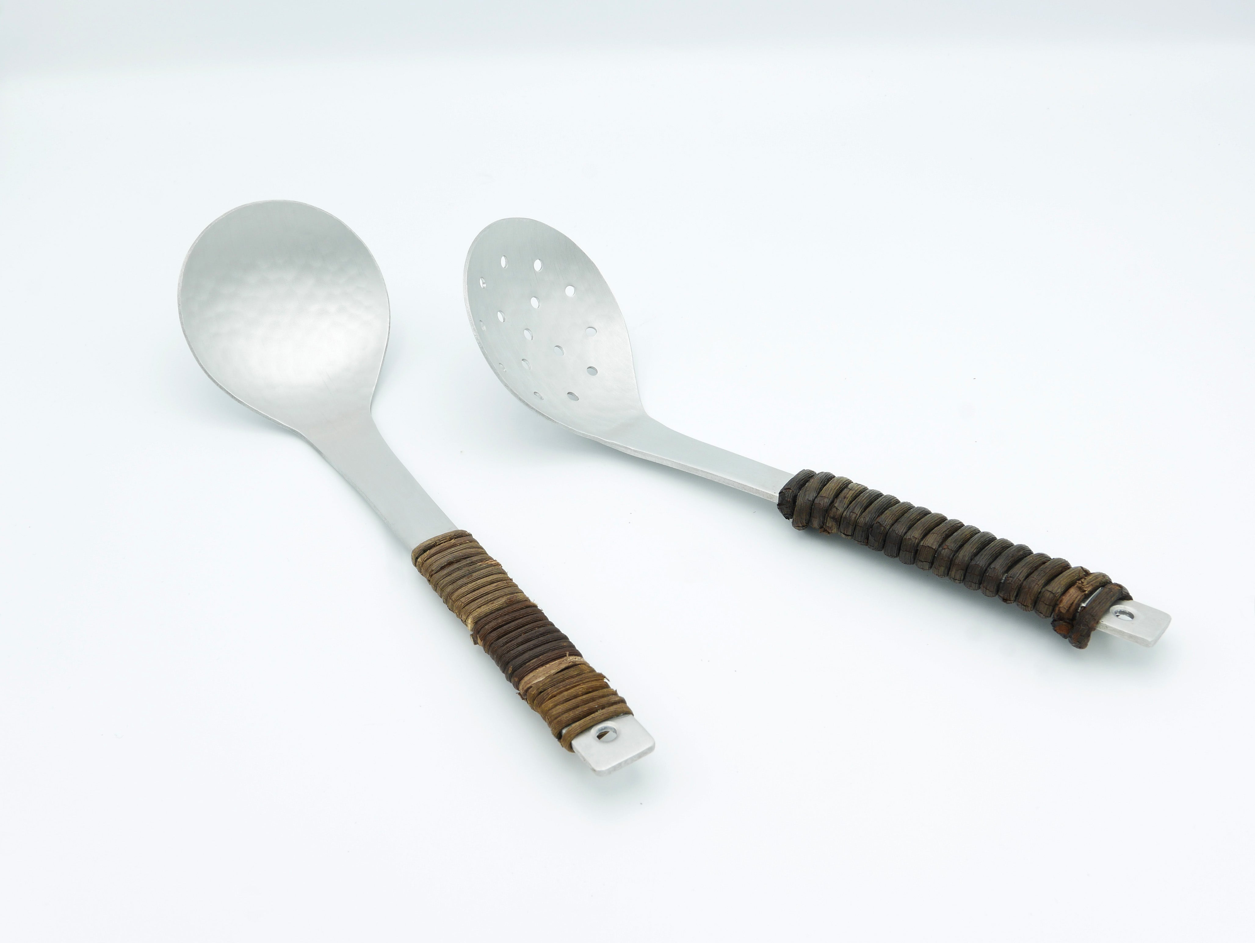 工房アイザワ｜アケビ巻お玉 穴あきお玉 中 槌目打– ハナレアルタナ