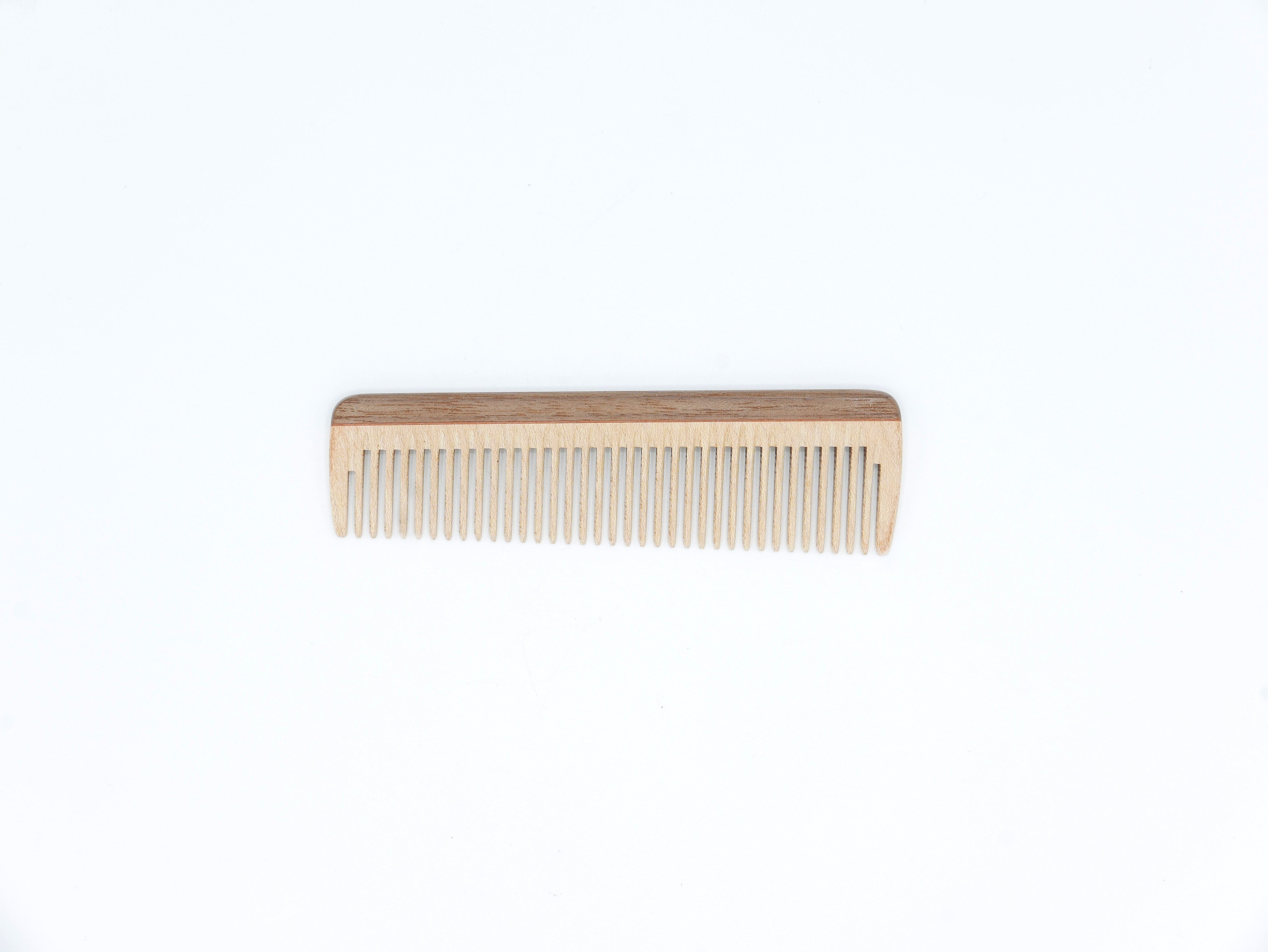 KOST KAMM｜Pocket comb 14cm/wide No.17 天然木 ヘアコーム– ハナレ