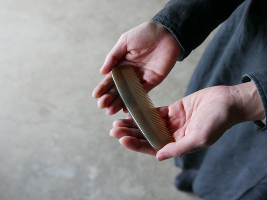 KOST KAMM｜Pocket Comb　Water Buffalo Horn / narrow /13.5cm No.150H　水牛角