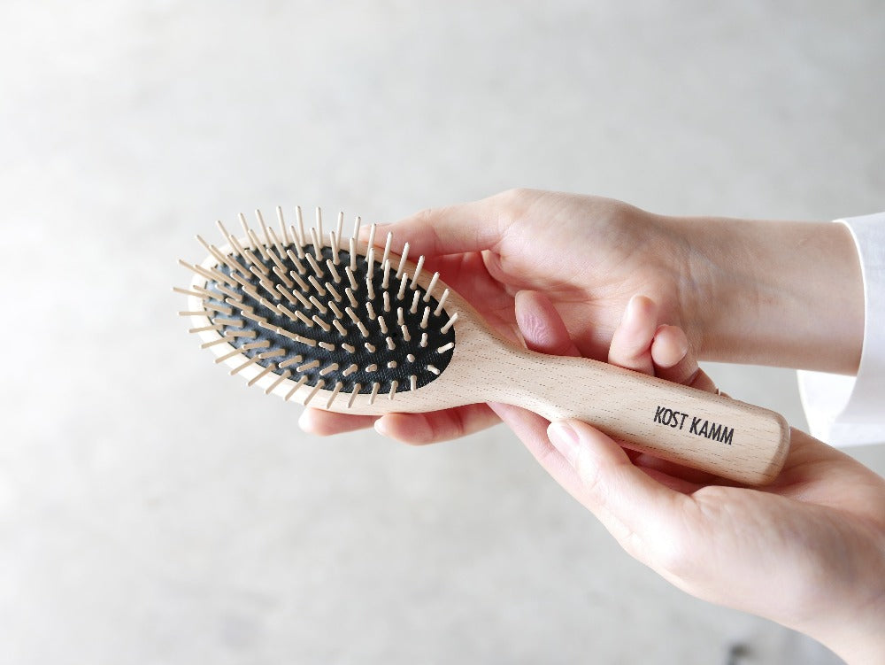 KOST KAMM｜Wooden brush　Waxed Beech Wood　21.5cm　No.4510　天然木　ヘアブラシ